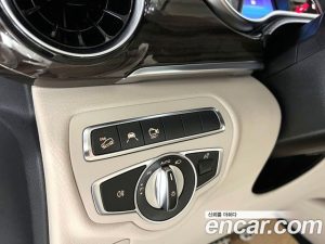 Mercedes-Benz V-Class V300 CDI 2024 года из Южной Кореи