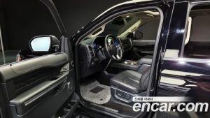 Ford Expedition платина 4WD 2021 года из Южной Кореи