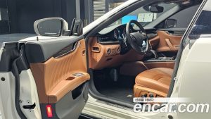 Maserati Quattroporte S Q4 3.0 V6 2020 года из Южной Кореи