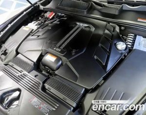 Bentley Bentayga 4.0 V8 2020 года из Южной Кореи