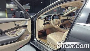Mercedes-Benz S-Class Maybach S560 4MATIC 2020 года из Южной Кореи