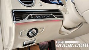 Mercedes-Benz S-Class Maybach S560 4MATIC 2020 года из Южной Кореи