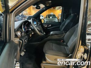 Mercedes-Benz V-Class V300 CDI 2021 года из Южной Кореи