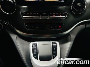 Mercedes-Benz V-Class V300 CDI 2021 года из Южной Кореи