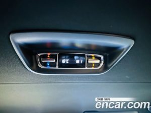 Mercedes-Benz V-Class V300 CDI 2021 года из Южной Кореи