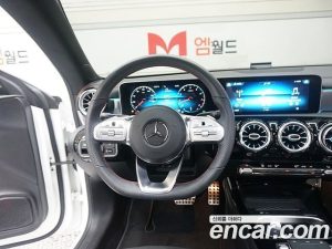 Mercedes-Benz CLA-Class CLA250 4MATIC 2020 года из Южной Кореи