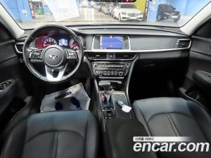 Kia K5 2.0 2020 года из Южной Кореи