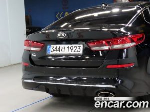 Kia K5 2.0 2020 года из Южной Кореи