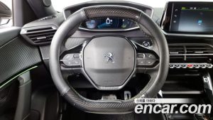 Peugeot 2008 EV GT Line 2021 года из Южной Кореи