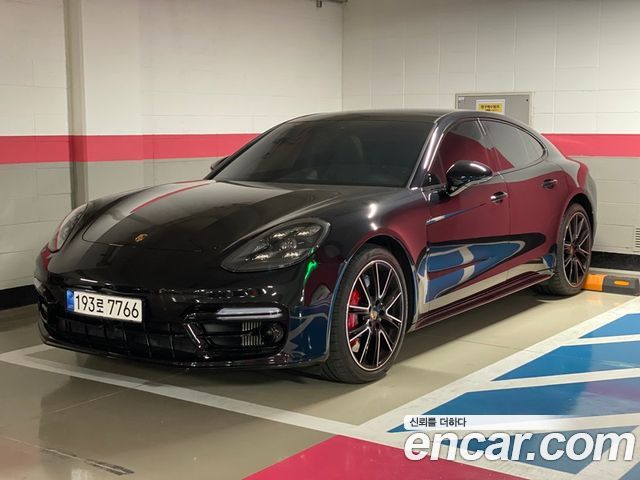 Porsche Panamera 4.0 Turbo 2020 года из Кореи