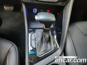 Kia Niro 1.6 HEV 2021 года из Южной Кореи