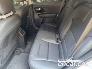 Kia Niro 1.6 HEV 2021 года из Южной Кореи