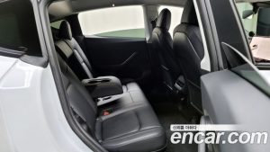 Tesla Model Y Standard RANGE 2021 года из Южной Кореи