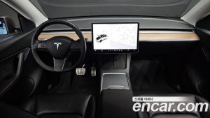 Tesla Model Y Performance 2021 года из Южной Кореи