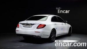 Mercedes-Benz E-Class E300e 4MATIC Exclusive 2020 года из Южной Кореи