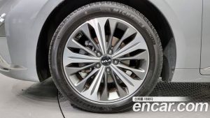 Kia K8 Signature 2022 года из Южной Кореи