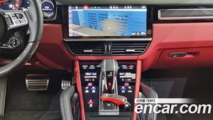 Porsche Cayenne 4.0 Turbo 2021 года из Южной Кореи
