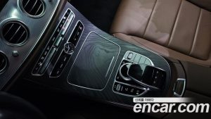 Mercedes-Benz E-Class E250 Avantgarde 2020 года из Южной Кореи