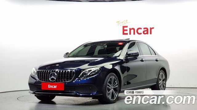 Mercedes-Benz E-Class E220d Avantgarde 2020 года из Кореи