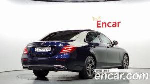 Mercedes-Benz E-Class E220d Avantgarde 2020 года из Южной Кореи