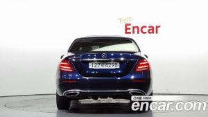 Mercedes-Benz E-Class E220d Avantgarde 2020 года из Южной Кореи