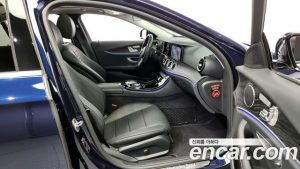 Mercedes-Benz E-Class E220d Avantgarde 2020 года из Южной Кореи