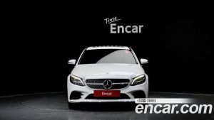 Mercedes-Benz C-Class C200 AMG Line 2021 года из Южной Кореи