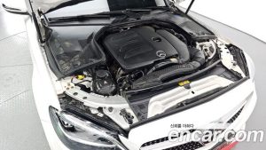 Mercedes-Benz C-Class C200 AMG Line 2021 года из Южной Кореи