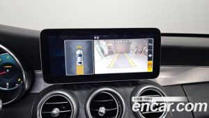 Mercedes-Benz C-Class C200 AMG Line 2021 года из Южной Кореи