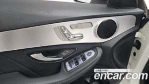 Mercedes-Benz C-Class C200 AMG Line 2021 года из Южной Кореи