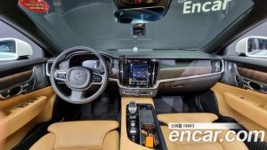 Volvo S90 B5 Inscription 2021 года из Южной Кореи