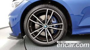 BMW 3-Series 330i M Sport 2019 года из Южной Кореи