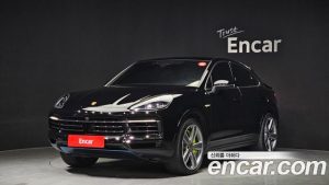 Porsche Cayenne 3.0 E-하이브리드 Coupe 2020 года из Южной Кореи