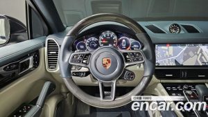 Porsche Cayenne 3.0 E-하이브리드 Coupe 2020 года из Южной Кореи