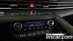 Hyundai AVANTE 1.6 2021 года из Южной Кореи