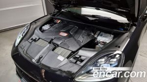 Porsche Cayenne 4.0 Turbo 2021 года из Южной Кореи
