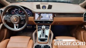 Porsche Cayenne 4.0 Turbo 2021 года из Южной Кореи