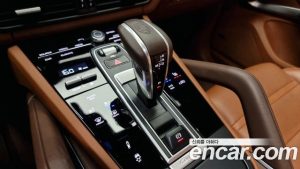 Porsche Cayenne 4.0 Turbo 2021 года из Южной Кореи