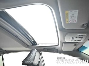 Toyota Camry 2.5 XLE HYBRID 2021 года из Южной Кореи