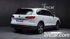 Volkswagen Touareg 3.0 TDI Premium 2020 года из Южной Кореи