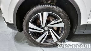 Volkswagen Touareg 3.0 TDI Premium 2020 года из Южной Кореи