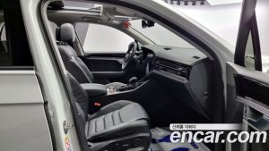 Volkswagen Touareg 3.0 TDI Premium 2020 года из Южной Кореи