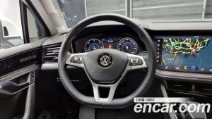 Volkswagen Touareg 3.0 TDI Premium 2020 года из Южной Кореи