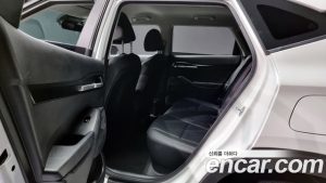 Kia Seltos Бензин 1.6 Turbo 2WD 2022 года из Южной Кореи