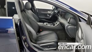 Mercedes-Benz CLS-Class CLS450 4MATIC AMG Line 2020 года из Южной Кореи