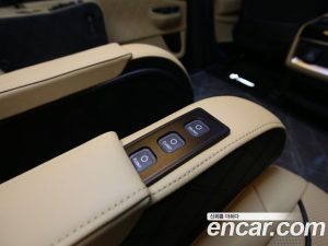 Kia Carnival Бензин 9-Seater HI-Limousine (Special Hi-End Version) 2023 года из Южной Кореи