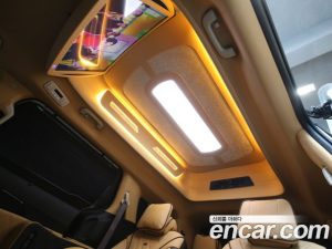 Kia Carnival Бензин 9-Seater HI-Limousine (Special Hi-End Version) 2023 года из Южной Кореи