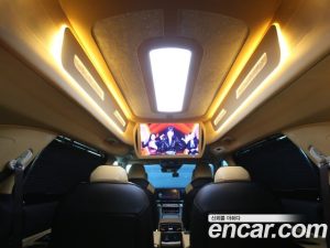 Kia Carnival Бензин 9-Seater HI-Limousine (Special Hi-End Version) 2023 года из Южной Кореи