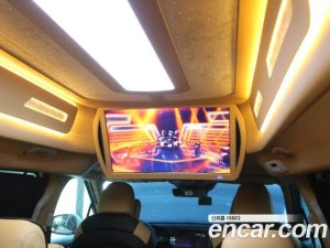 Kia Carnival Бензин 9-Seater HI-Limousine (Special Hi-End Version) 2023 года из Южной Кореи