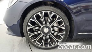 Mercedes-Benz S-Class S560L 4MATIC 2020 года из Южной Кореи